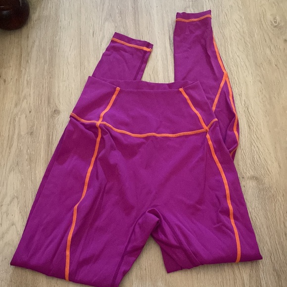 Buffbunny leggings size small - Picture 3 of 3